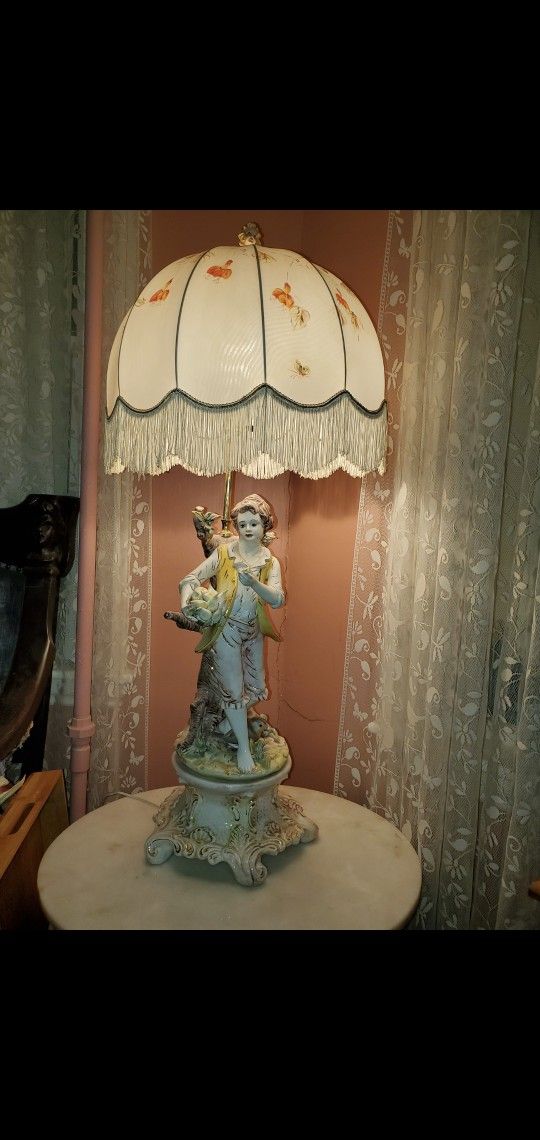 Authentic Capodimonte Lamp