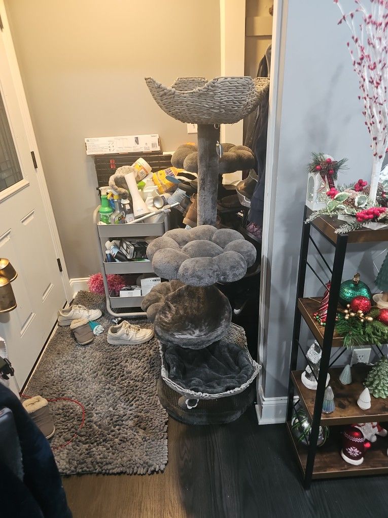 Cat Tower 