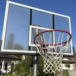 Spalding Outdoor Basketball Hoop Court 