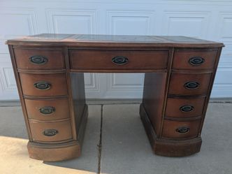 Vintage Bassett Solid Wood Executive Desk – 8 Drawers
