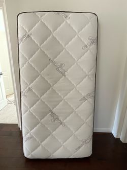 Twin pillow top mattress