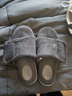 Goodfellow Slides Size 9