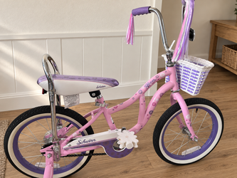 🌸 Schwinn Bloom 16" Girls Bike w/ Training Wheels – Excellent Condition!