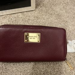 Soft Leather Michael Kors Wallet 