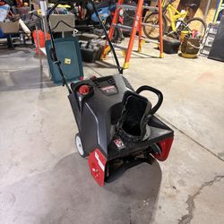 Craftsman Gas, Snowblower, Excellent Running Condition