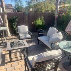 Outdoor Patio Furniture Out Door Loveseat & Chairs 