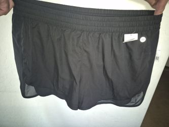 Brand New Black Atheltic Woman's Shorts W/zipper Pockets 