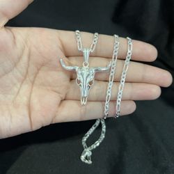 925 Sterling Silver Men Women Taurus Longhorn Bull Head & Figaro Chain