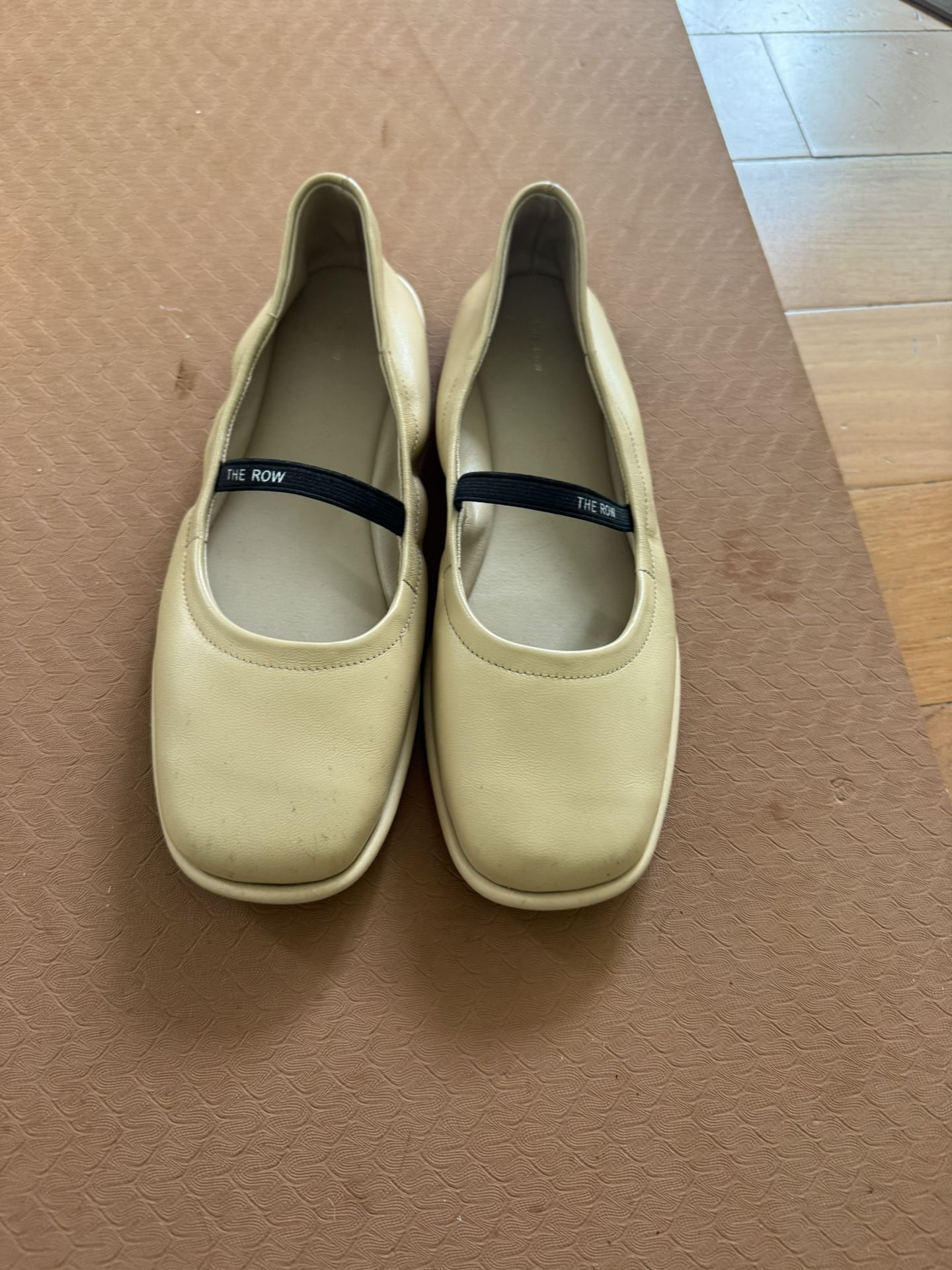 THE ROW ballerina Flats 