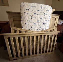 Sealy Slumber Time Crib