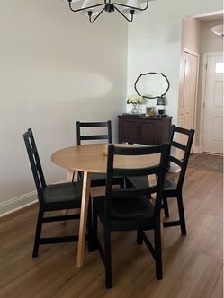 dining room black chairs excellent condition