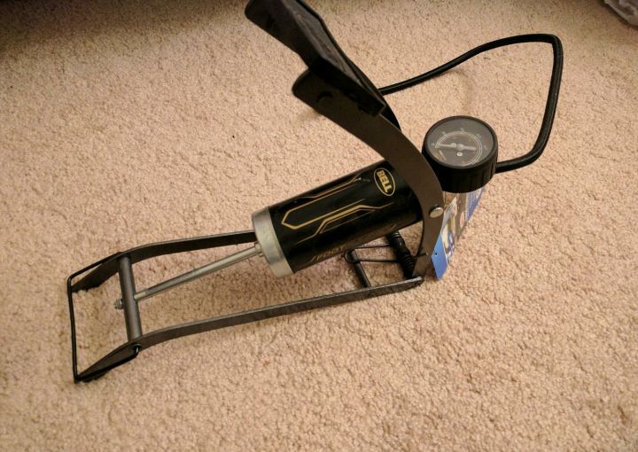 Air foot pump
