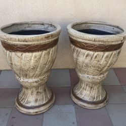 New Flower Pots Made Out Of Clay Size 30in H x 20in W