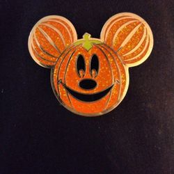 Mickey Mouse Pop Top Socket ,(PUMPKIN)