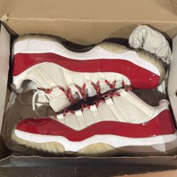 Air Jordan 11 Low “Varsity Red” / “Cherry”