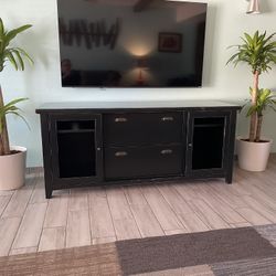 Credenza