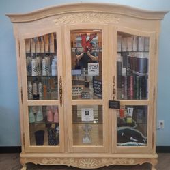 Country French Provincial China Cabinet