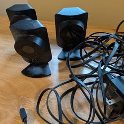 3 SimpliSafe SSCM2 Security Cameras