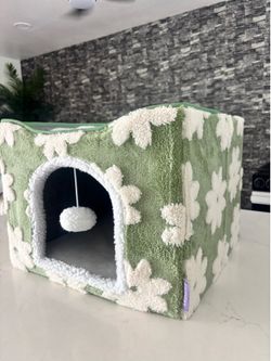 CAT HOUSE