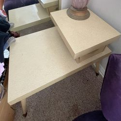 Vintage MidCentury End Table’