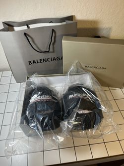 Balenciaga fluffy fur slides
