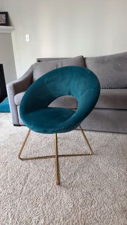 Teal green velvet lounge chair