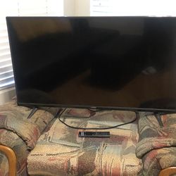 Vizio Smart TV with remote $60