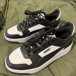 Women’s Puma Shoes Size 71/2
