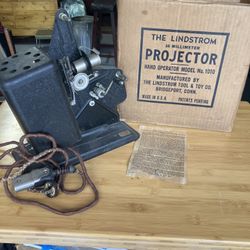 1920 Lindstrom projector  Model 1010