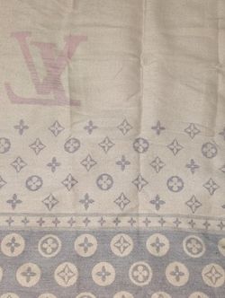 Lv Scarf