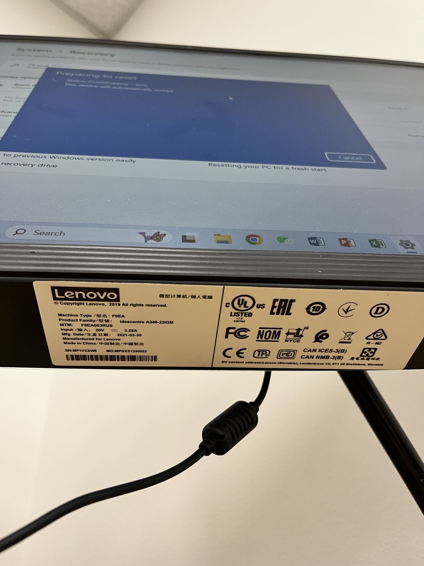 LENOVO Desktop Touch-less