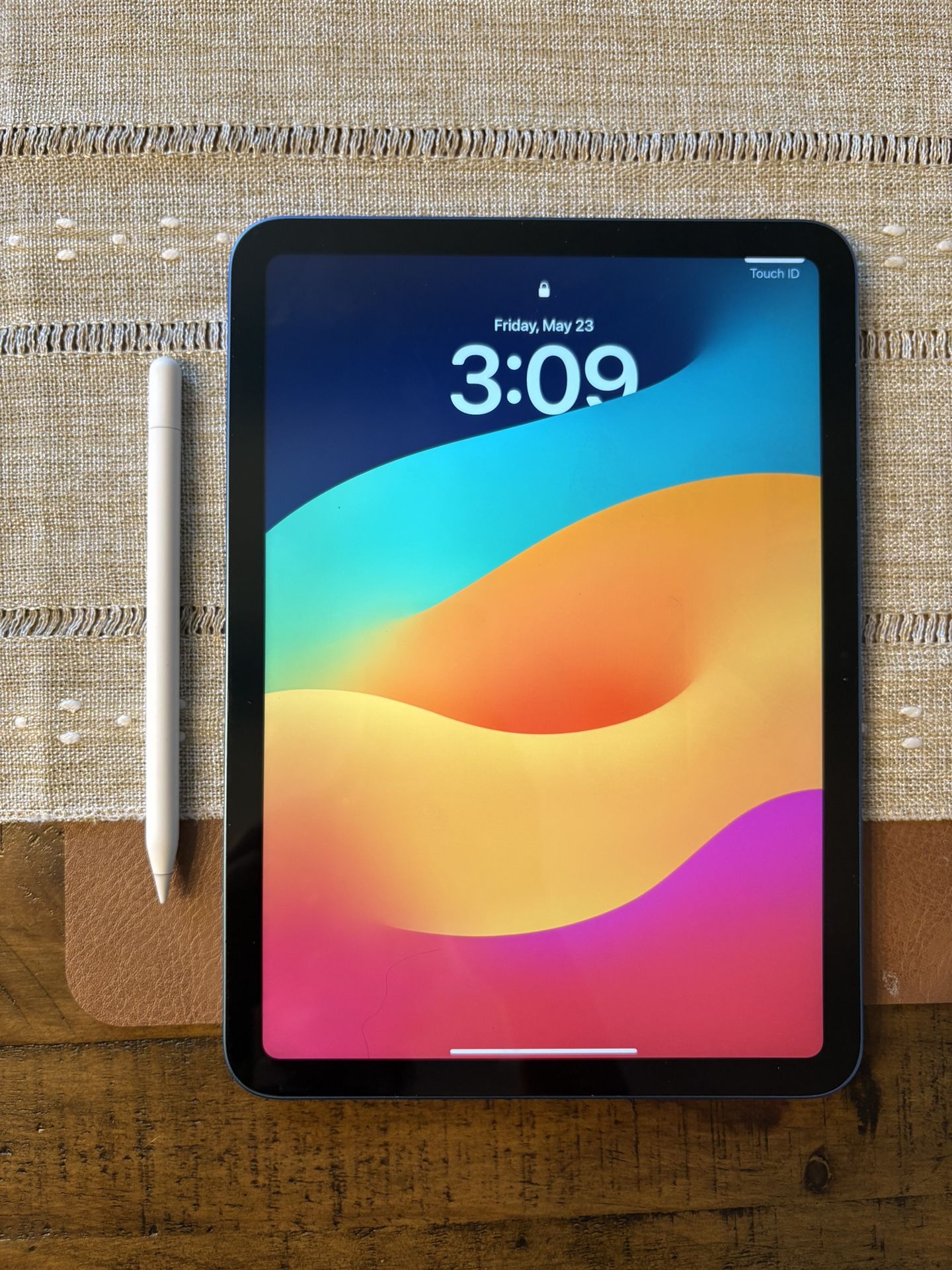 iPad 10th Gen 256 Gb with Apple Pencil