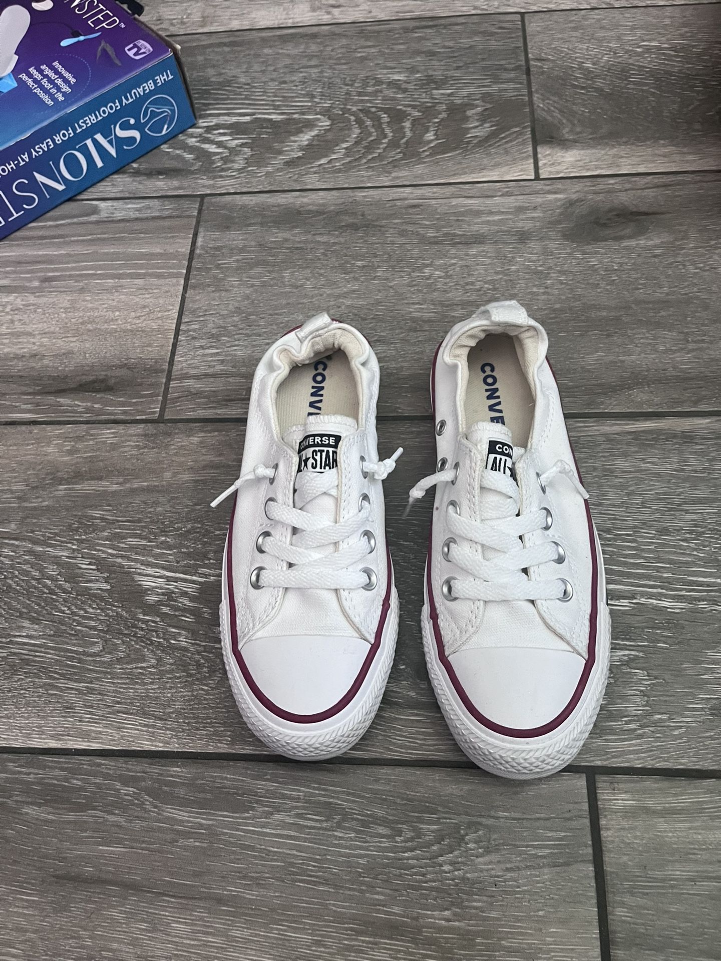 Converse- Women’s Slip-on shoes - Size 6