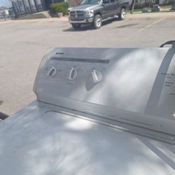 Kenmore Washer And Dryer. Works Great. 100.