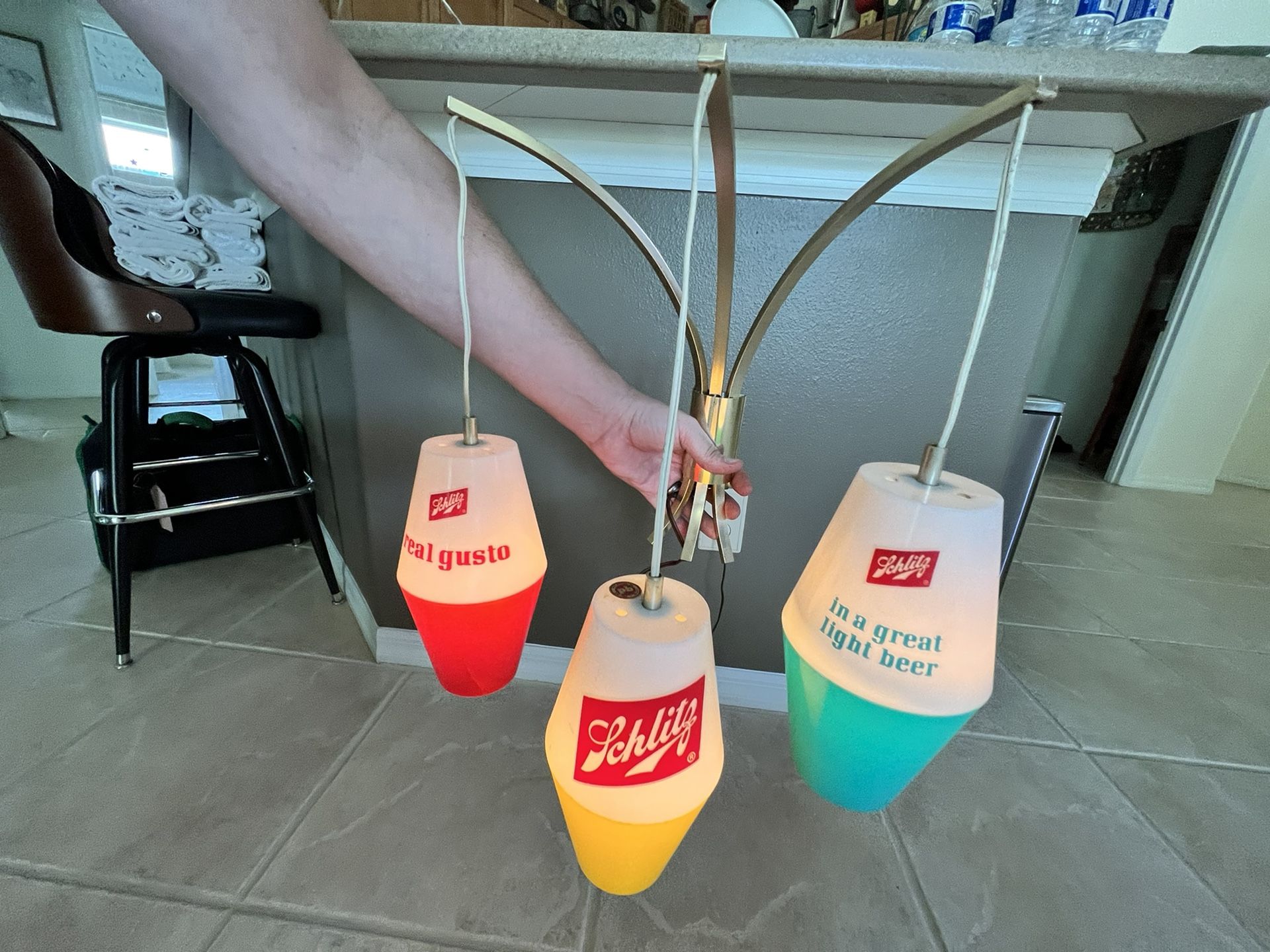 Vintage 1964 Schlitz Beer Pendant Hanging Wall Sconce Light Sign - Mid Century