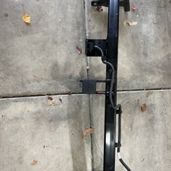 2023+ Lexus RX Town Hitch