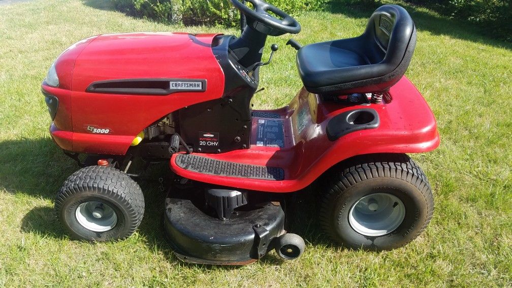 SEARS LT3000 20HP 42" LAWN TRACTOR