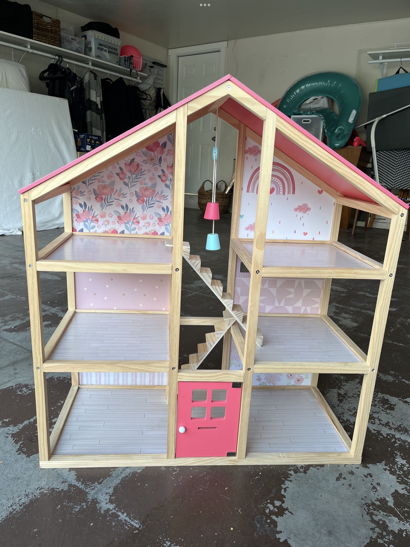Large Girls Doll House