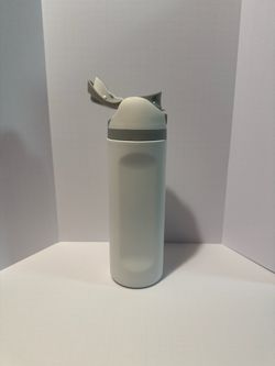 24 oz White Insulated Water Bottle – Stainless Steel – Straw Lid
