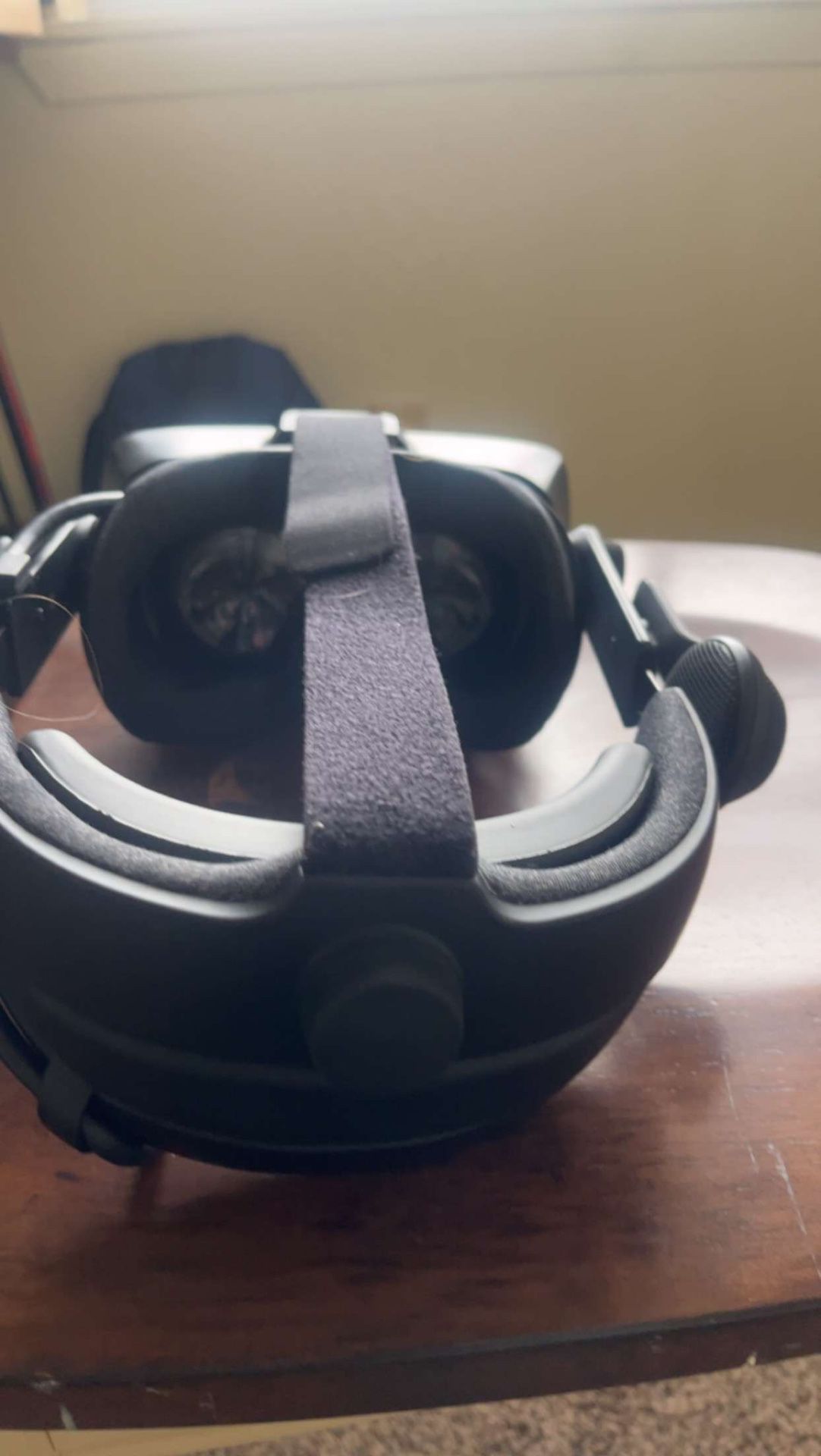 Valve Index Headset And Controllers 