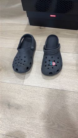 Crocs Classic Clogs Black with Jibbitz size 9 US men’s