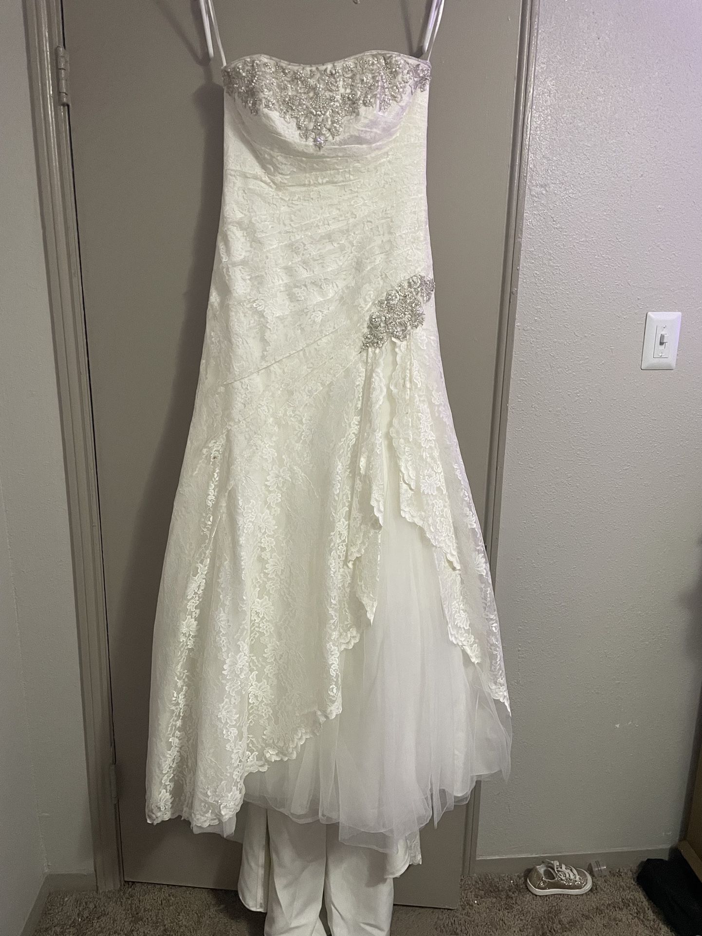 David’s Bridal Ivory Wedding Dress