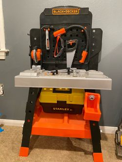 Black+Decker Kids Toy Workbench Play Set