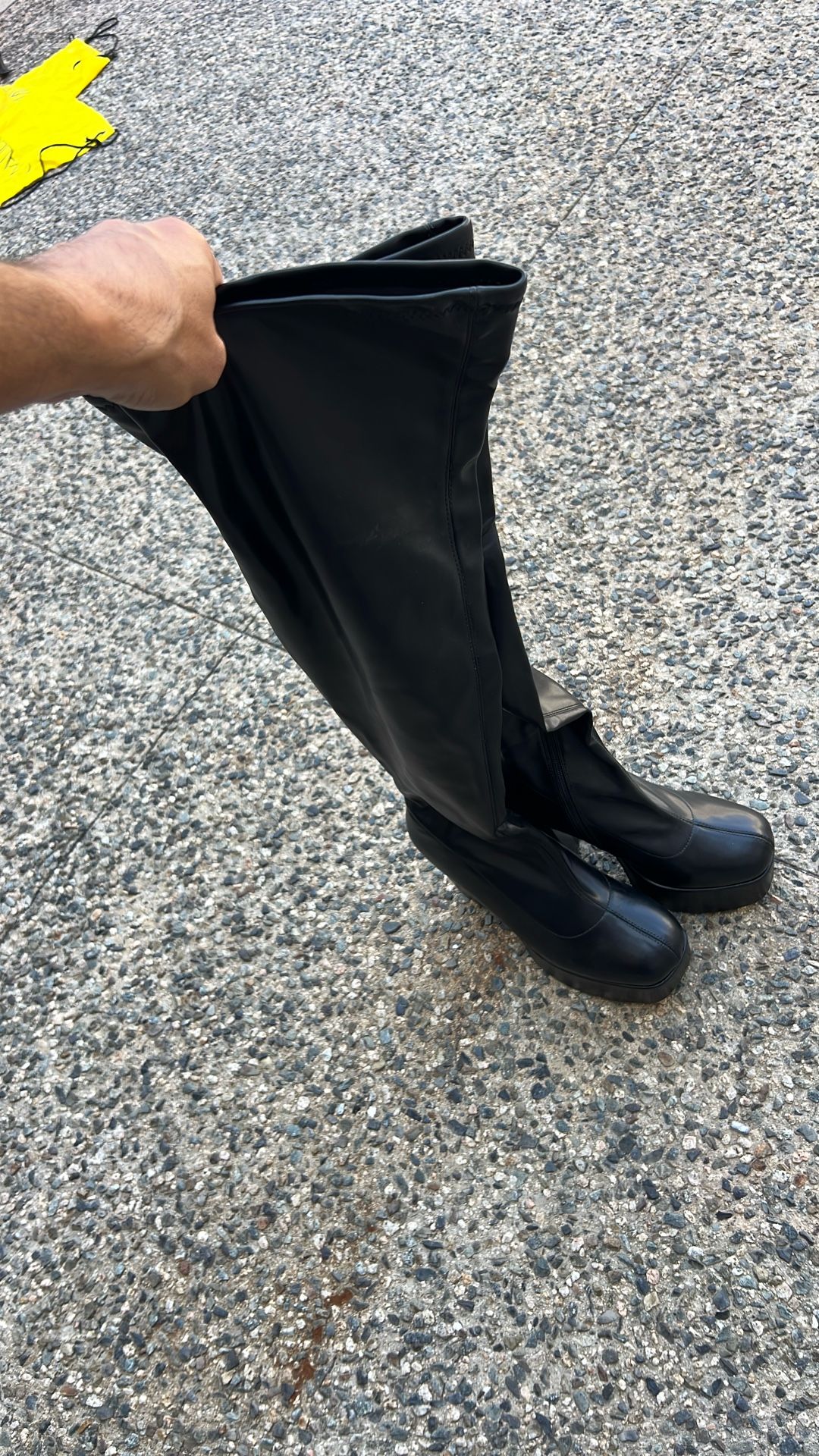 Boots 10