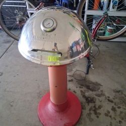 BRAND NEW BARBQUE GRILL 