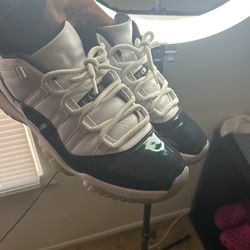Jordan 11 Retro Low Iridescent