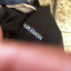 Lululemon windbreaker 