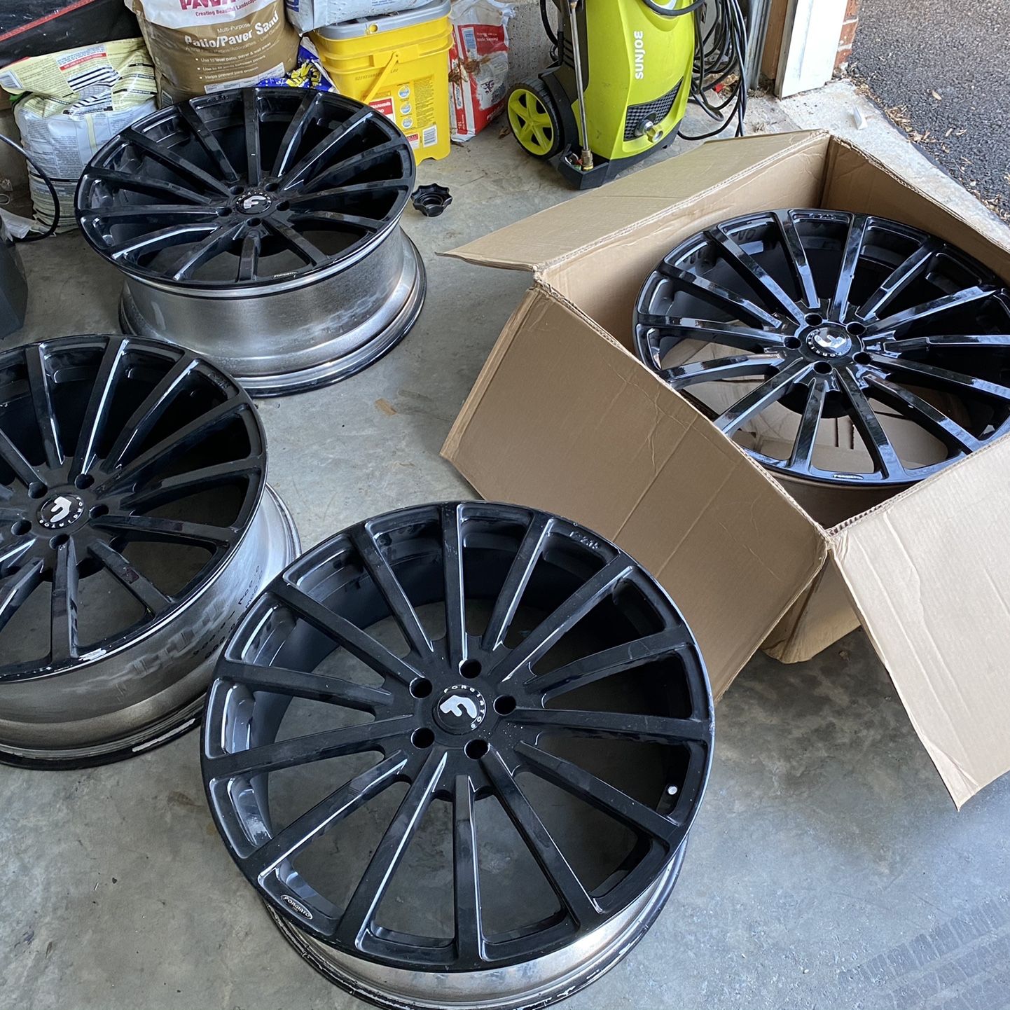 Set Of 4 24” Rims