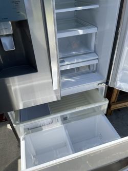 Tengo Este Refrigerador Está Casi Nuevo El Problema K Tiene K Enfría Vien Pero Nose Porque Motivó La Parte De Arriba También Se Congela Si Alguien L I