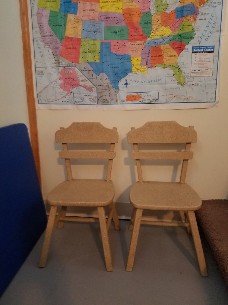 Two kid chairs - free